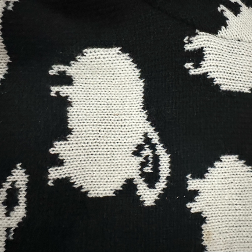Black & White Sheep Motif Crewneck Sweater - Picture 6 of 8